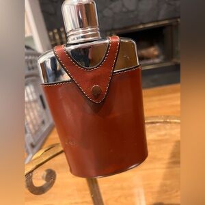 VTG BOSCA Flask with  Top Grain Cowhide Case & Metal Outer Lid
